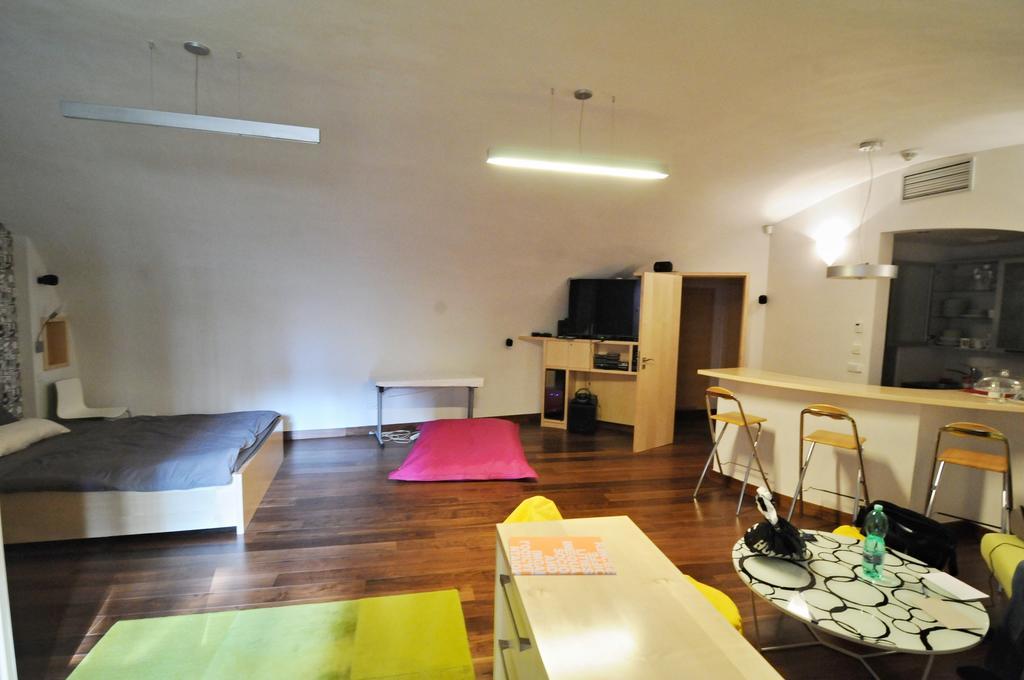 Apartment Trziste Praga Zewnętrze zdjęcie