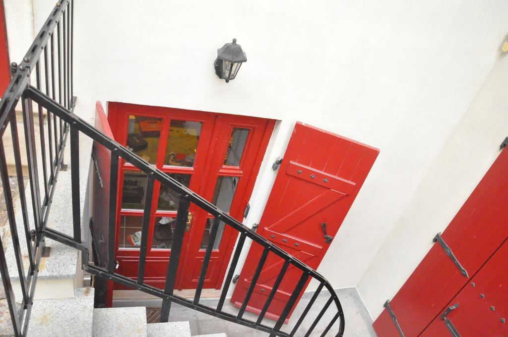 Apartment Trziste Praga Zewnętrze zdjęcie