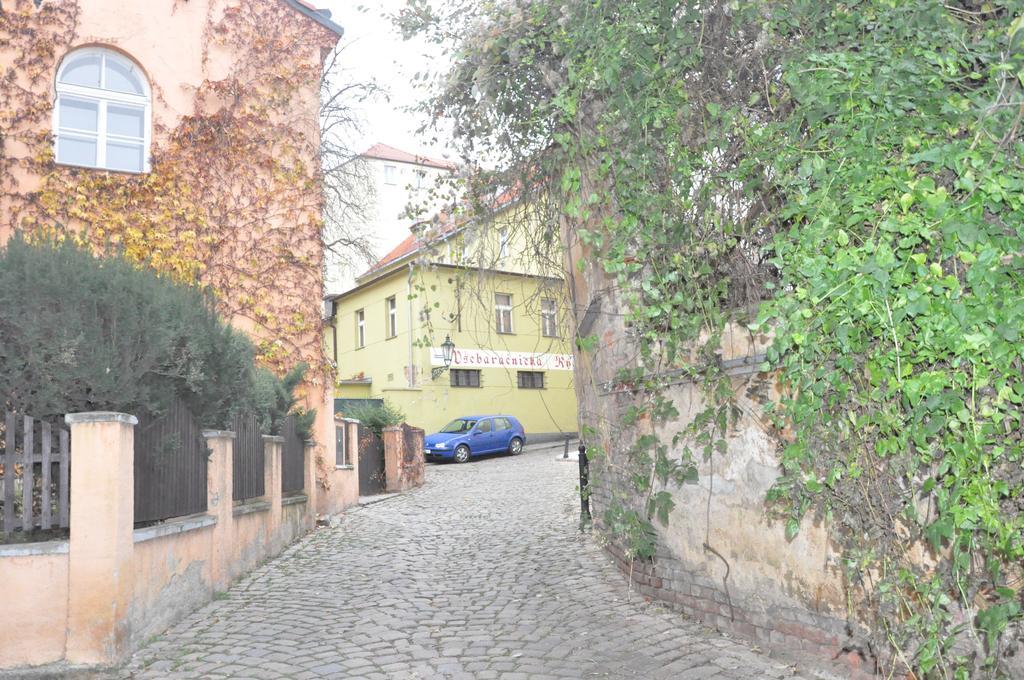 Apartment Trziste Praga Zewnętrze zdjęcie