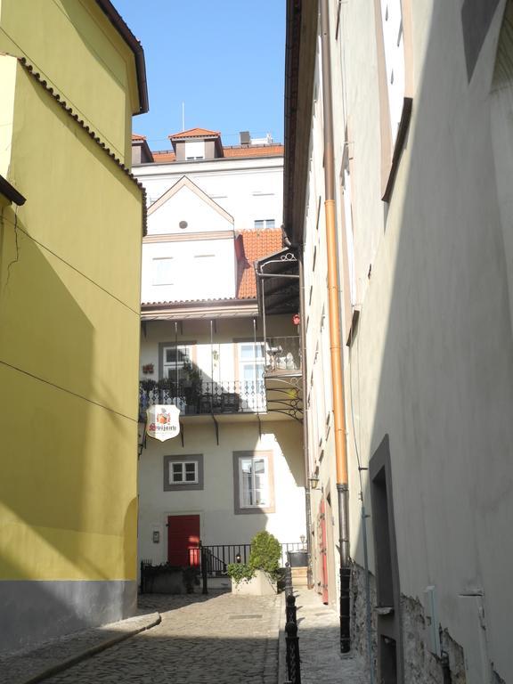 Apartment Trziste Praga Zewnętrze zdjęcie